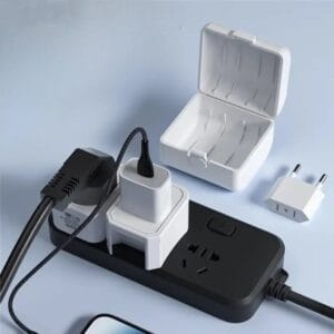 Adaptateur secteur universel avec étui MC25 YESIDO